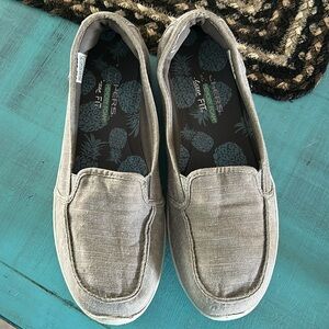 Woman’s Skechers, memory foam, relaxed fit, slip on sneakers- size 9.5